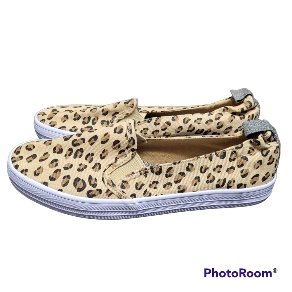 Canvas Casuals Leopard Print Slip‎ On Casual Shoes Size Large 8-9 Women's